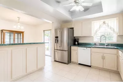 6126 Burhley Court, Orlando, FL 32809 - Photo 4