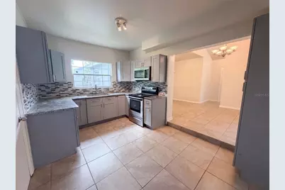7117 N 50th Street, Tampa, FL 33617 - Photo 14