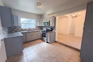 7117 N 50th St, Tampa, FL 33617 - Photo 14