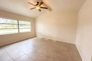 7117 N 50th St, Tampa, FL 33617 - Photo 16