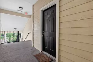 2674 Robert Trent Jones Dr, Orlando, FL 32835 - Photo 4