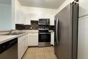2674 Robert Trent Jones Dr, Orlando, FL 32835 - Photo 2
