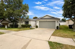 13552 Pitanga St, Clermont, FL 34711 - Photo 2