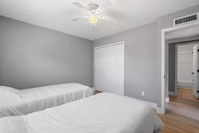 3926 Helena Street NE, Saint Petersburg, FL 33703 - Photo 24