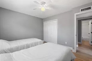 3926 Helena St NE, Saint Petersburg, FL 33703 - Photo 24