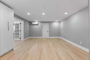 3926 Helena St NE, Saint Petersburg, FL 33703 - Photo 8
