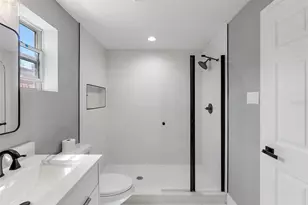 3926 Helena St NE, Saint Petersburg, FL 33703 - Photo 14