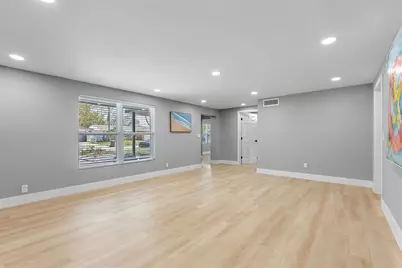 3926 Helena Street NE, Saint Petersburg, FL 33703 - Photo 12