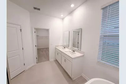 721 Tundra Loop, Groveland, FL 34736 - Photo 18