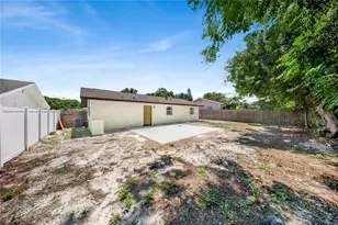 2264 Winchester Dr, Dunedin, FL 34698 - Photo 20