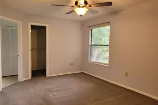 2870 Idleweise Dr, Deltona, FL 32738 - Photo 6