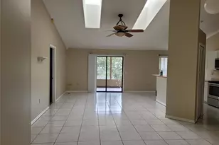 2870 Idleweise Dr, Deltona, FL 32738 - Photo 2