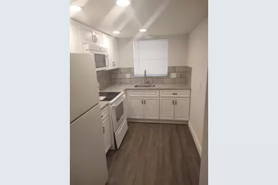 5725 12th Avenue N #304D, Saint Petersburg, FL 33710 - Photo 2