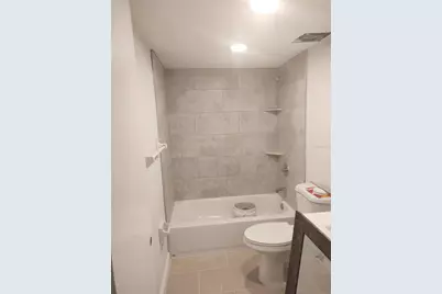 5725 12th Avenue N #304D, Saint Petersburg, FL 33710 - Photo 4