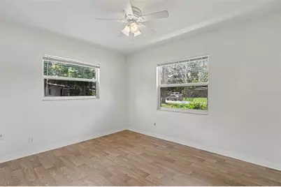 5585 Atlantic Avenue N, Saint Petersburg, FL 33703 - Photo 12