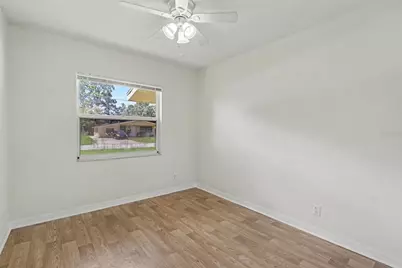 5585 Atlantic Avenue N, Saint Petersburg, FL 33703 - Photo 10