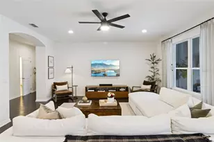 5743 Thomas Square Dr, Winter Garden, FL 34787 - Photo 10