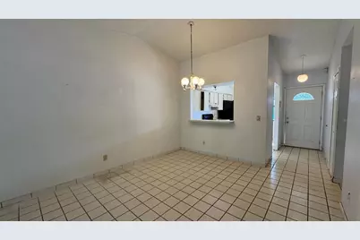 762 Kings Cove Court, Orlando, FL 32807 - Photo 2