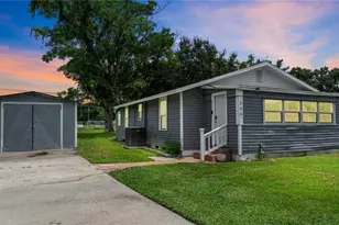 204 Pine Ave, Polk City, FL 33868 - Photo 1