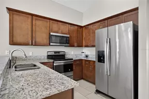 124 Lancaster Dr, Davenport, FL 33897 - Photo 14