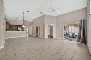 124 Lancaster Dr, Davenport, FL 33897 - Photo 8