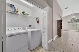 124 Lancaster Dr, Davenport, FL 33897 - Photo 12