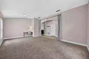 124 Lancaster Dr, Davenport, FL 33897 - Photo 6