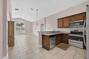 124 Lancaster Dr, Davenport, FL 33897 - Photo 12