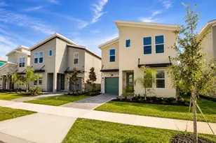 977 Leader St, Davenport, FL 33896 - Photo 2