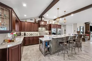 1002 Loves Point Dr, Leesburg, FL 34748 - Photo 18