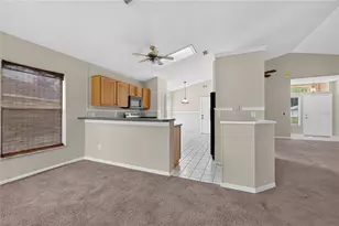 13617 Emeraldview Dr, Orlando, FL 32828 - Photo 10
