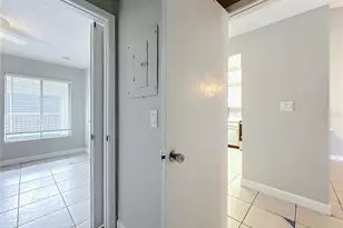 4370 White Pine Ave, Orlando, FL 32811 - Photo 12