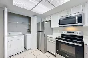4370 White Pine Ave, Orlando, FL 32811 - Photo 6