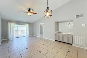 4370 White Pine Ave, Orlando, FL 32811 - Photo 8