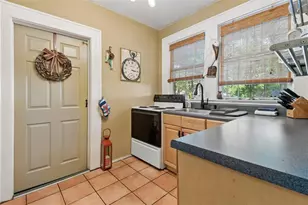 2319 W North B St, Tampa, FL 33609 - Photo 14