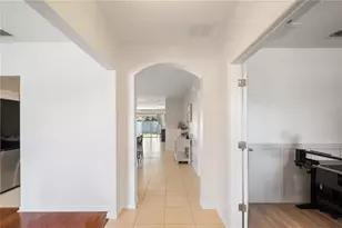 618 Bainbridge Loop, Winter Garden, FL 34787 - Photo 2