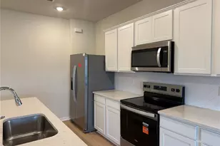 10650 Evening Star St, Orlando, FL 32829 - Photo 4
