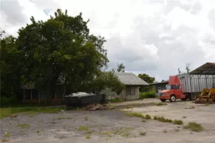 4045 Honey Bee Pt Rd, Sanford, FL 32773 - Photo 12