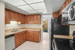 4828 Pebble Beach Dr, Orlando, FL 32811 - Photo 16