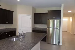 7832 Penrose Pl, Wildwood, FL 34785 - Photo 10