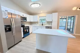 8428 Bark Ct, Orlando, FL 32810 - Photo 6