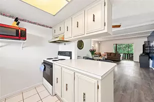 4745 Avon Ct, Saint Cloud, FL 34769 - Photo 8
