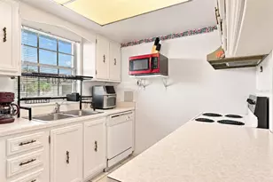 4745 Avon Ct, Saint Cloud, FL 34769 - Photo 10