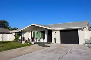 7519 Holly Lake Ln, New Port Richey, FL 34653 - Photo 2