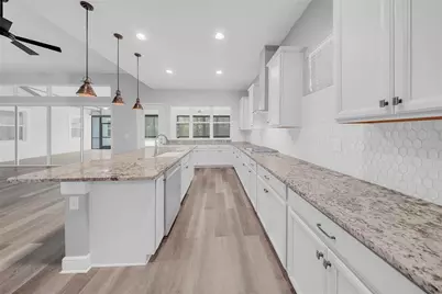 5013 Vantage Court, Saint Cloud, FL 34772 - Photo 8