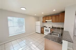 54 E 18th St, Apopka, FL 32703 - Photo 10
