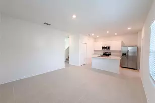 2224 Red Sun St, Apopka, FL 32703 - Photo 2