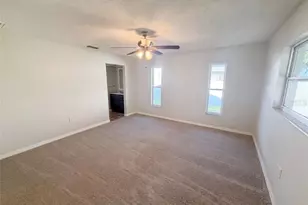 11339 Stacy St, Spring Hill, FL 34609 - Photo 4