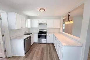 2596 38th Ave N, Saint Petersburg, FL 33713 - Photo 2