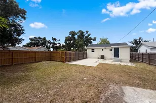 2596 38th Ave N, Saint Petersburg, FL 33713 - Photo 16